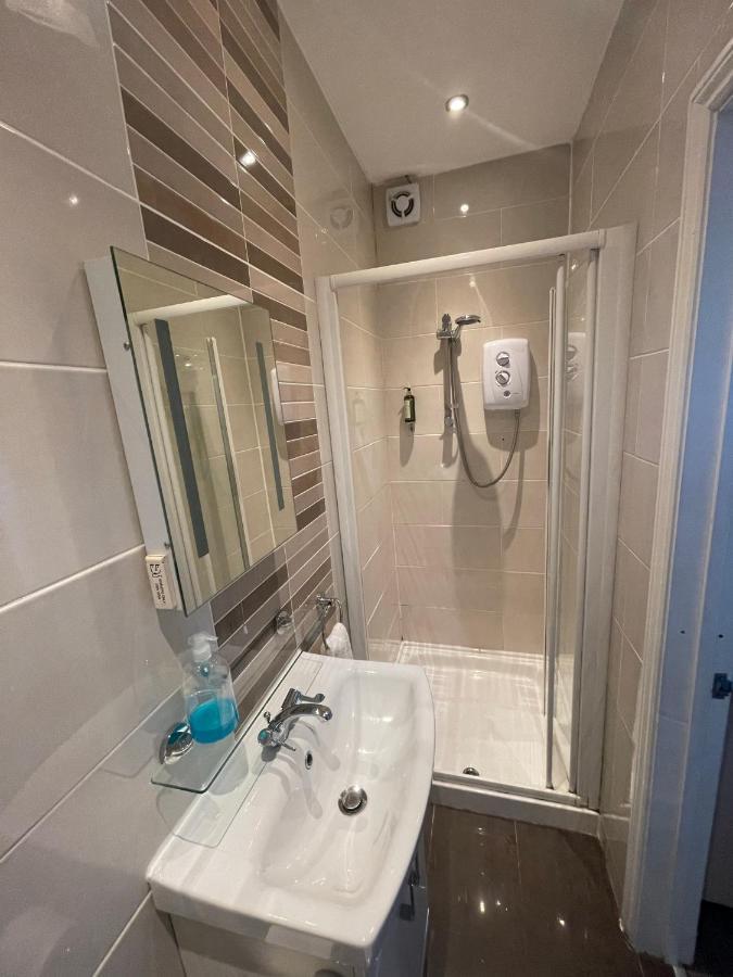 Oakhurst Gatwick B&B Кролей Экстерьер фото