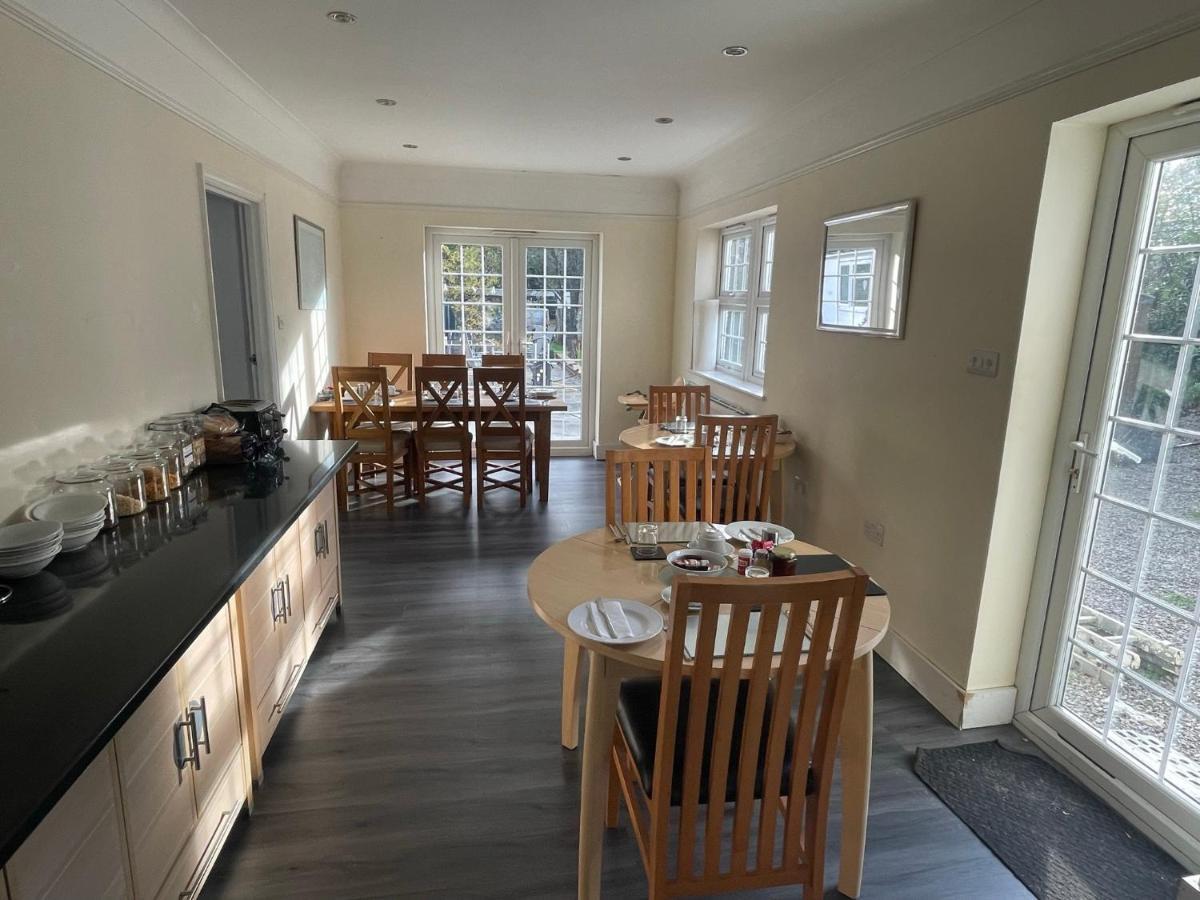 Oakhurst Gatwick B&B Кролей Экстерьер фото